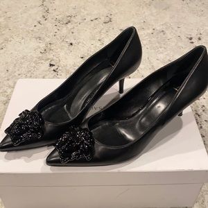 Black Medusa Mini pump in size 37 1/2
